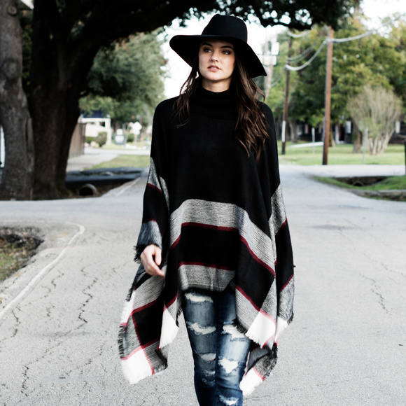 Bare Anthology Sweaters - Black Plaid Poncho